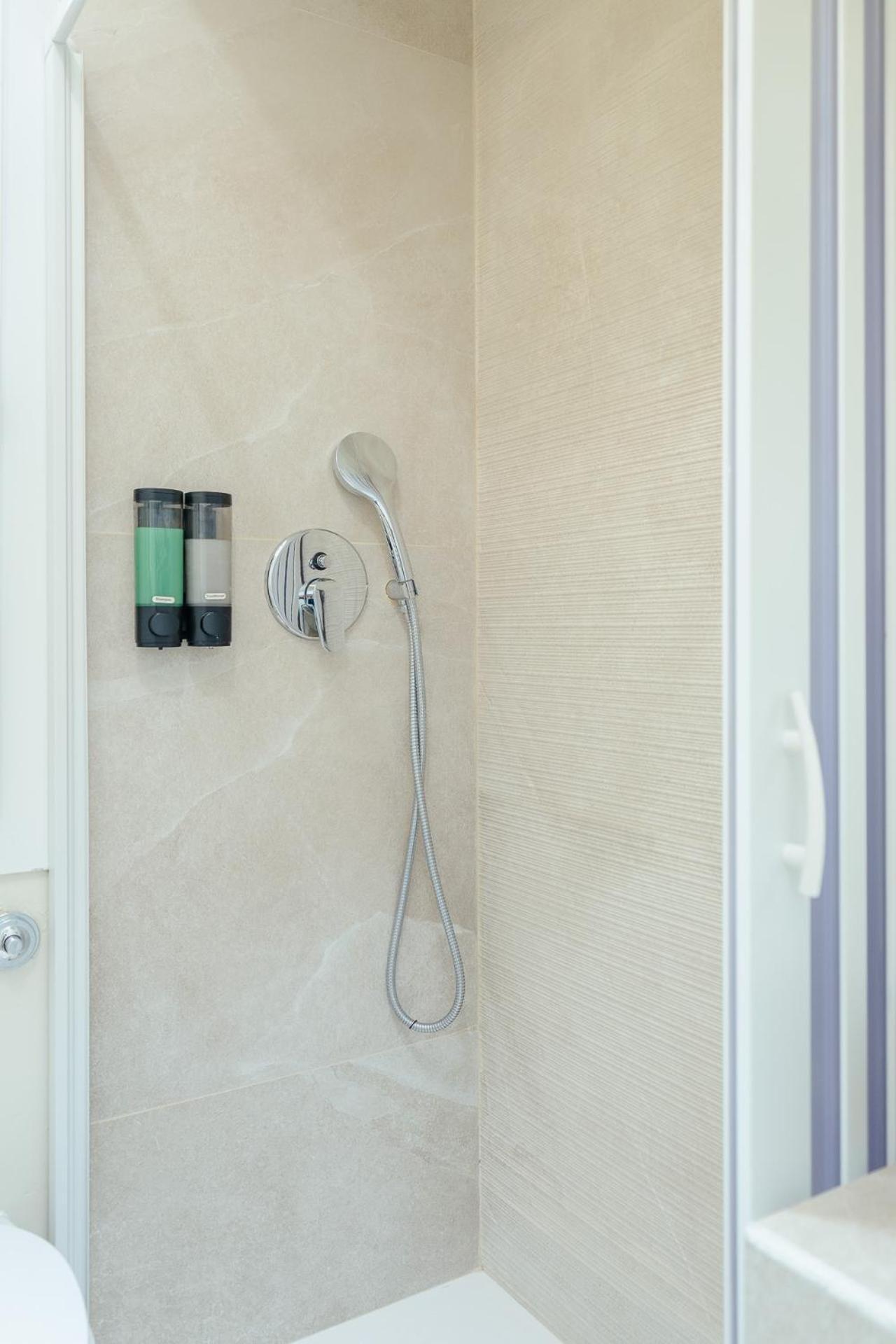 Duomo - Camere Matrimoniali Con Bagno Privato フィレンツェ エクステリア 写真
